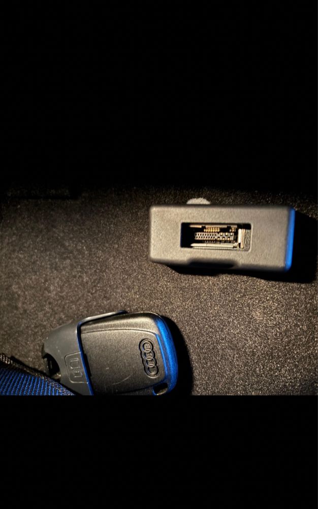 Cablu adaptor/aux bluetooth pentru Audi A1 A3 A4 A5 A6 A7 A8 Q5 Q7