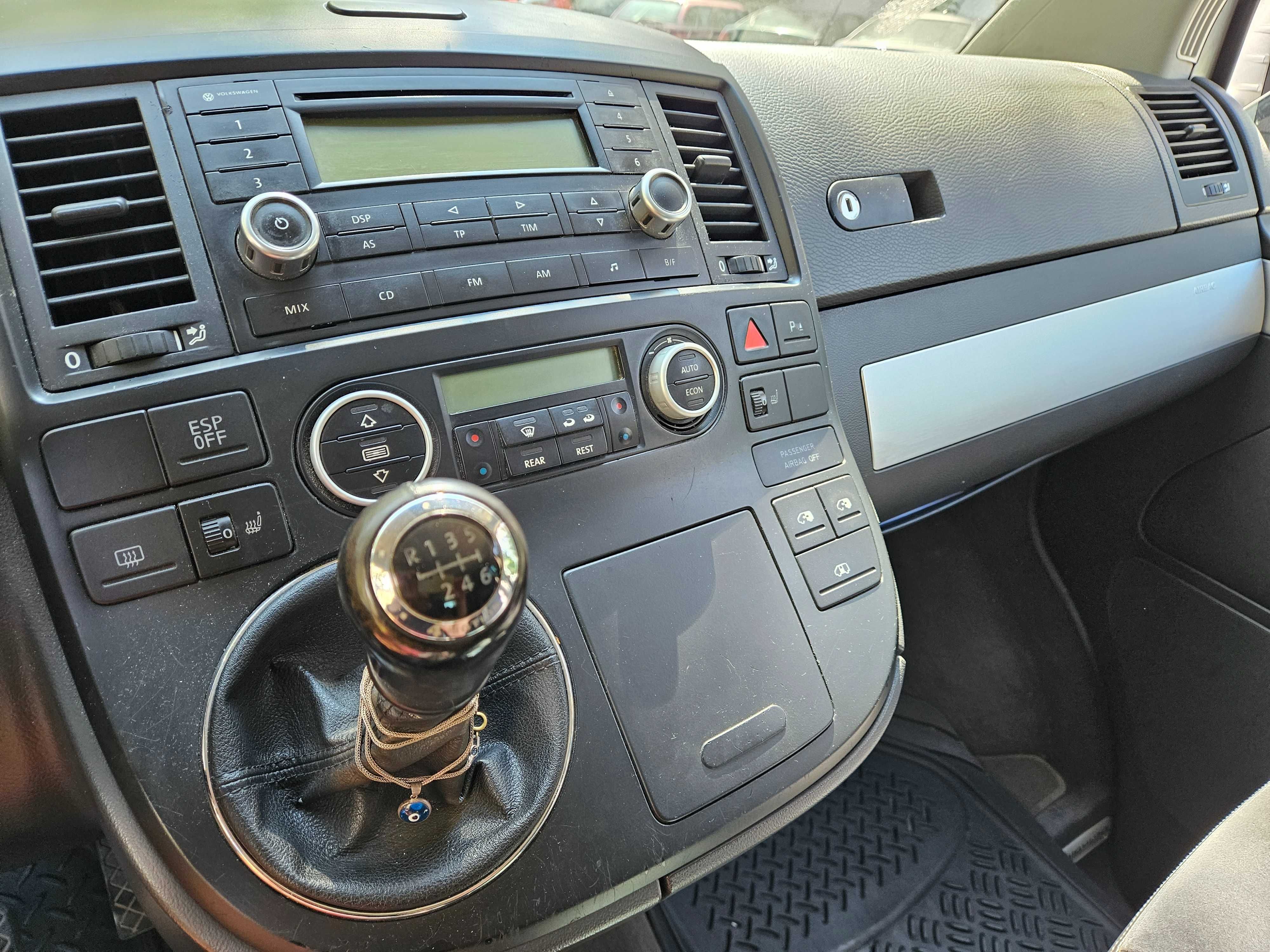 VW Multivan HIGHLINE 4x4