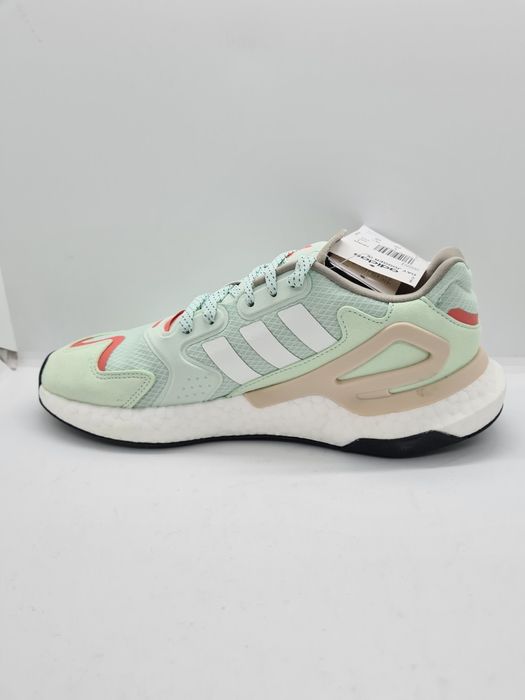 Adidas Day Jogger Boost FW4829 nr. 36,36 2/3,37 1/3