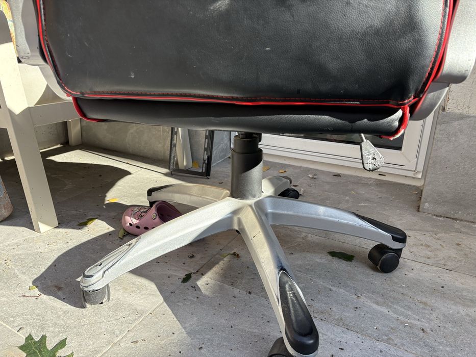 Scaun gaming ( birou )