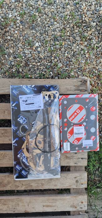 Set full garnituri motor tractor fiat 211 215 pret 555 lei se poate tr