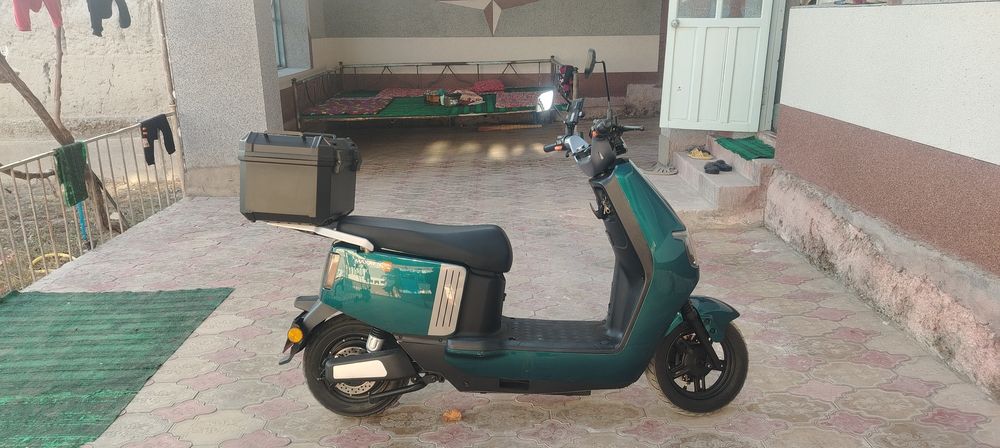 (MAXXEN +skuter sotiladi