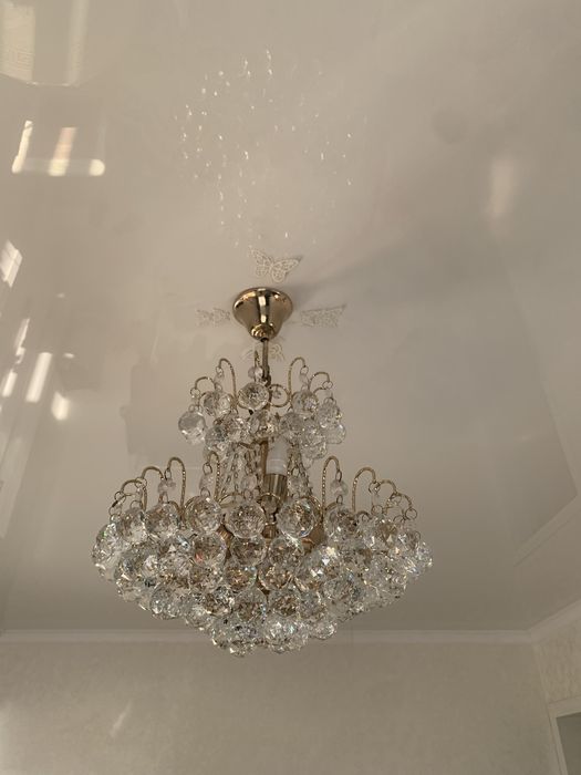 Продам Люстру не дорого