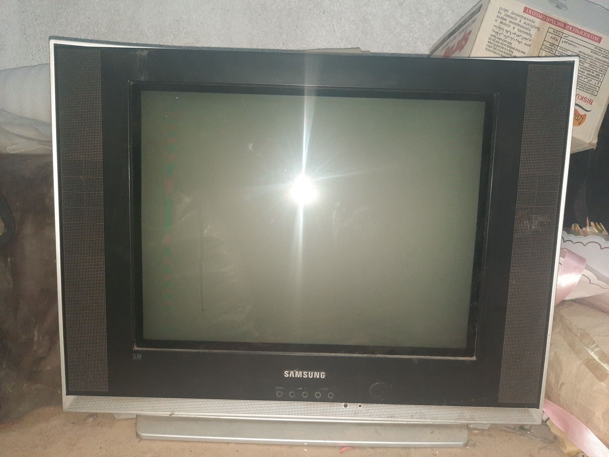 TV Samsung Slim Fit