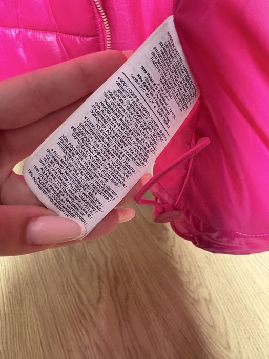 Geacă puffer nike dama fucsia