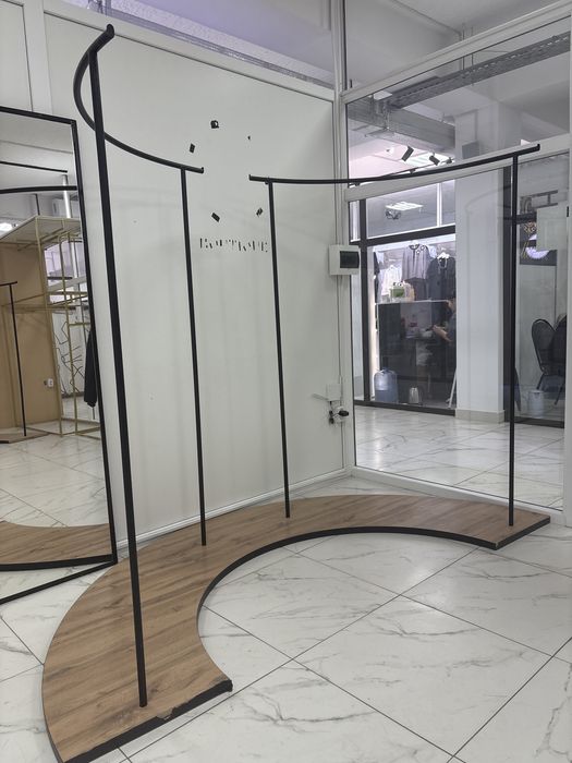 Овольные стойки срочно