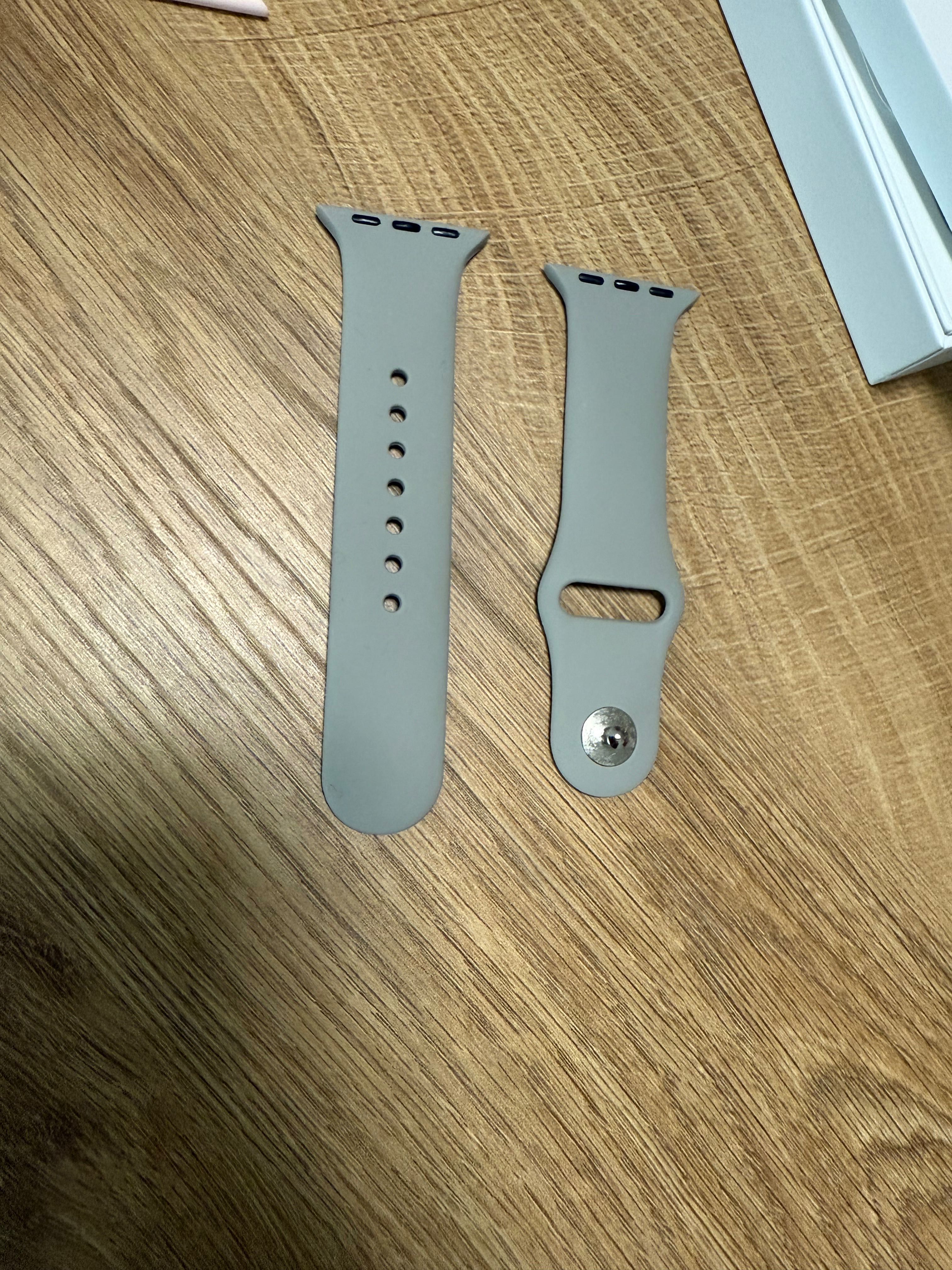 Apple Watch Gold Aluminum Case Pink Sand Sport Band 40 MM