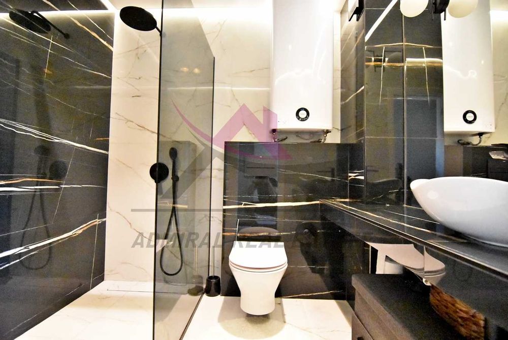 Продава се Двустаен апартамент в Варна, Център - 89 кв.м за 4472 €/кв.м - Снимка #11