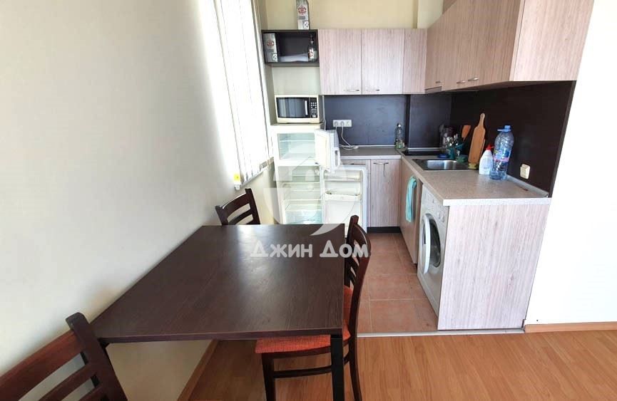Продава се Двустаен апартамент в Свети Влас - 63 кв.м за 1175 €/кв.м - Снимка #3