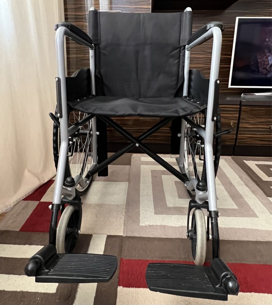 Продам инвалидную коляску для взрослых