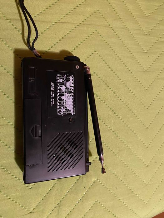 Два японски мини радиоприемника Национал и Съни.