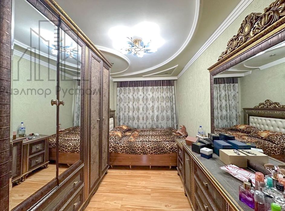 2/2/5 2х6 53м2 кирпич Новомосковская кафе вечер