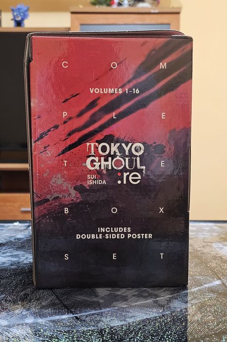 Продавам Tokyo Ghoul:Re Manga Box