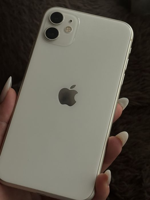 iphone 11 в идеальном состоянии с коробкой