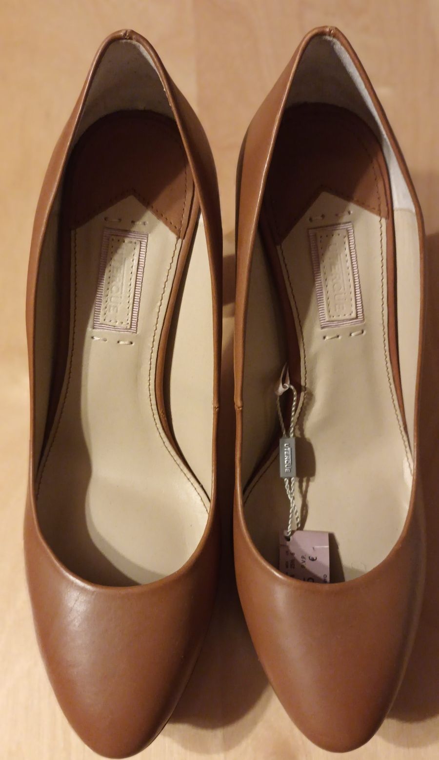 Pantofi de piele noi _ Uterque (Massimo Dutti)