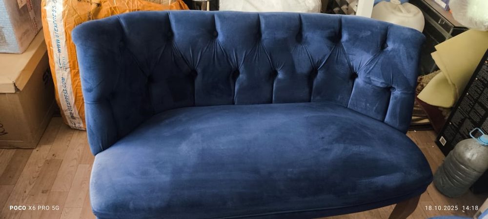 Диван и два кресла