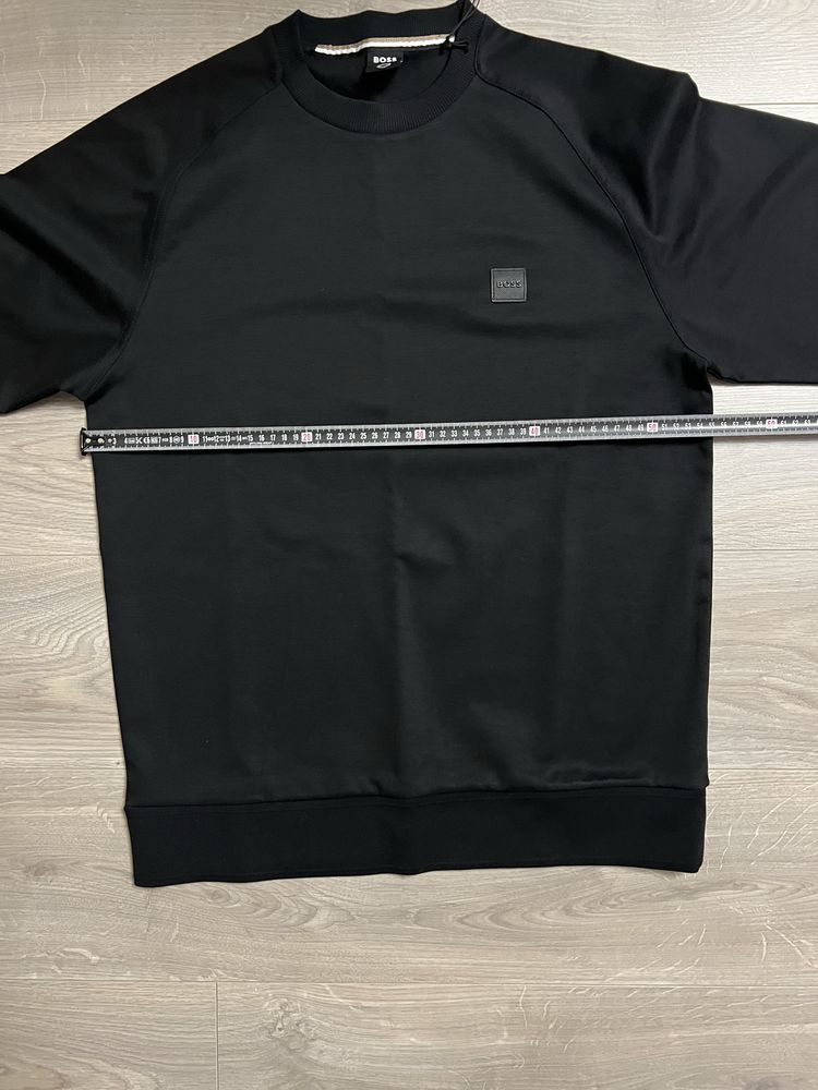 Bluza Boss 100% Originala, noua cu eticheta