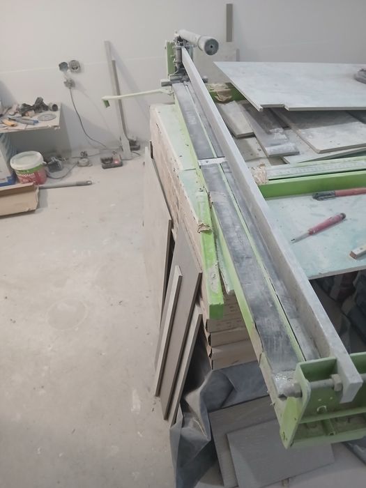 Машина за плочки fastlevel