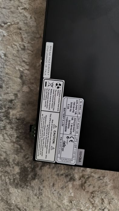 Riello UPS 1100Va/880W