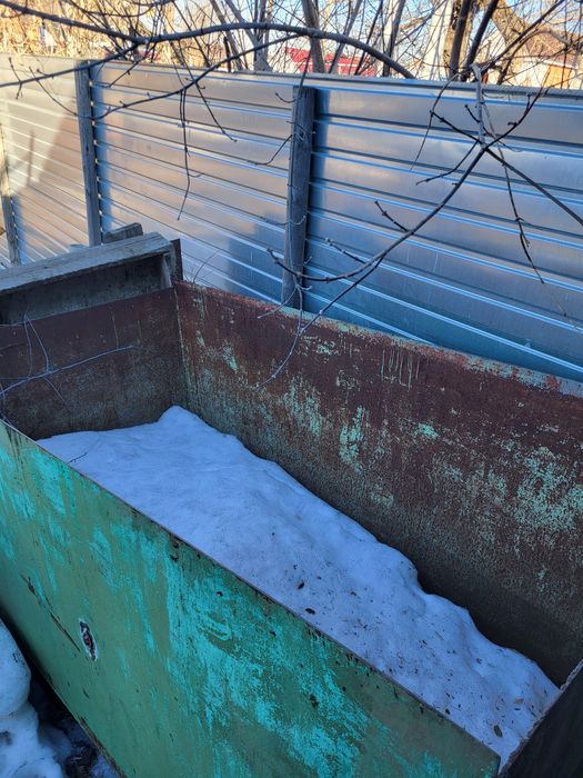 Железная ёмкость