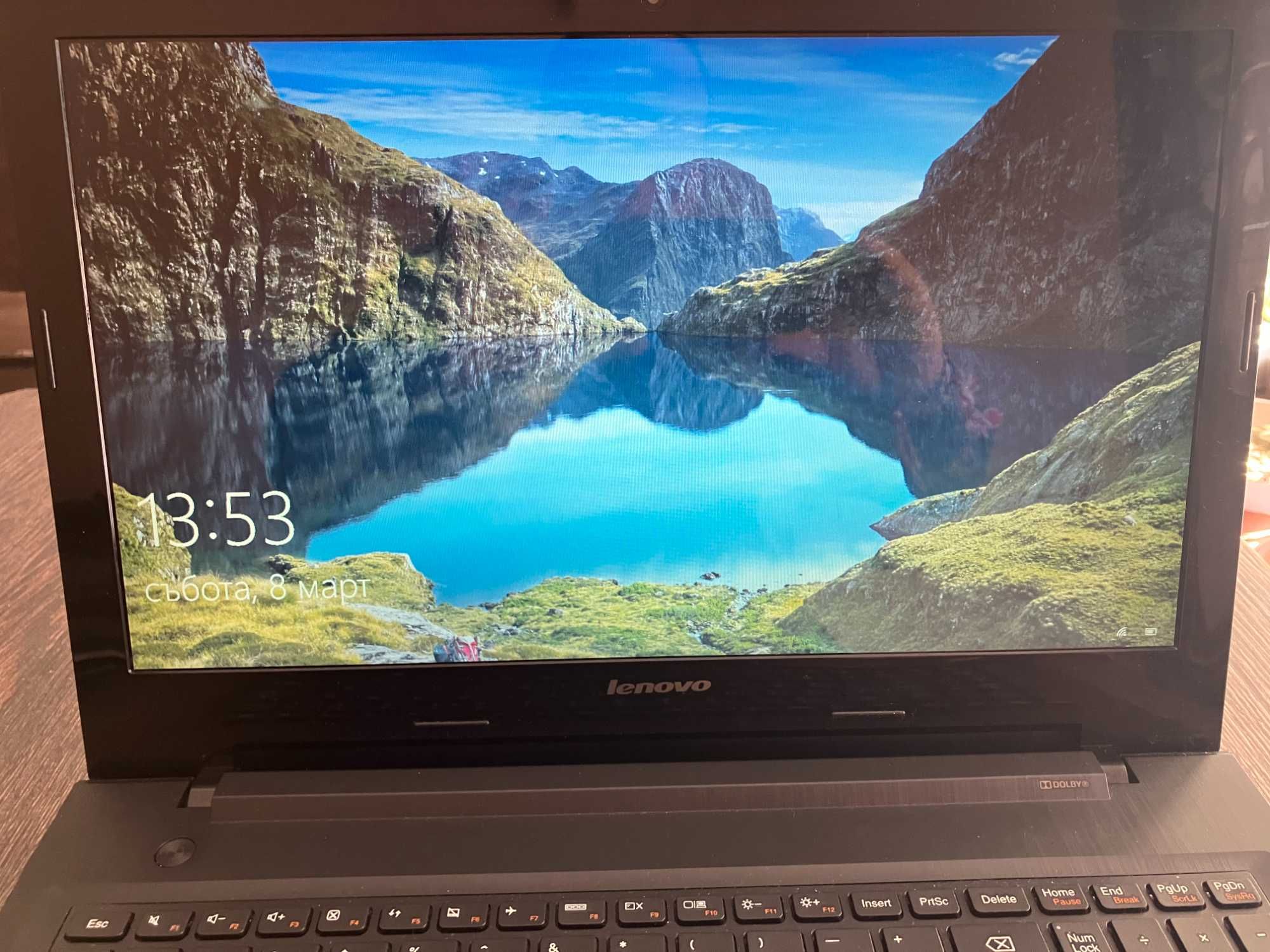 Продавам лаптоп Lenovo G50-30