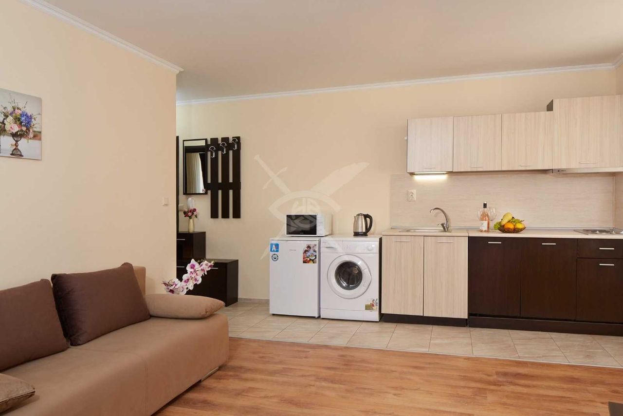 Продава се Двустаен апартамент в Несебър - 62 кв.м за 1597 €/кв.м - Снимка #5