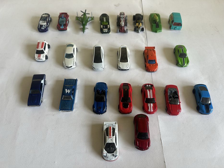Колекция hot wheels колички