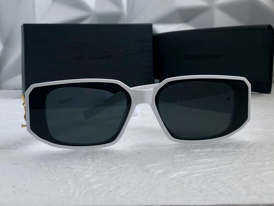 Дамски слънчеви очила правоъгълни 2 цвята черни бели