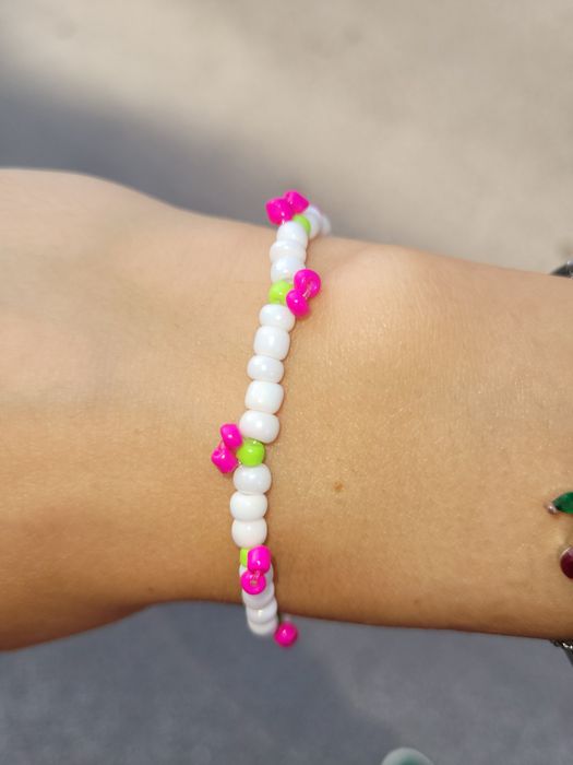 Ръчно плетени гривни