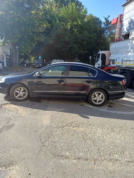 Vând Volkswagen Passat