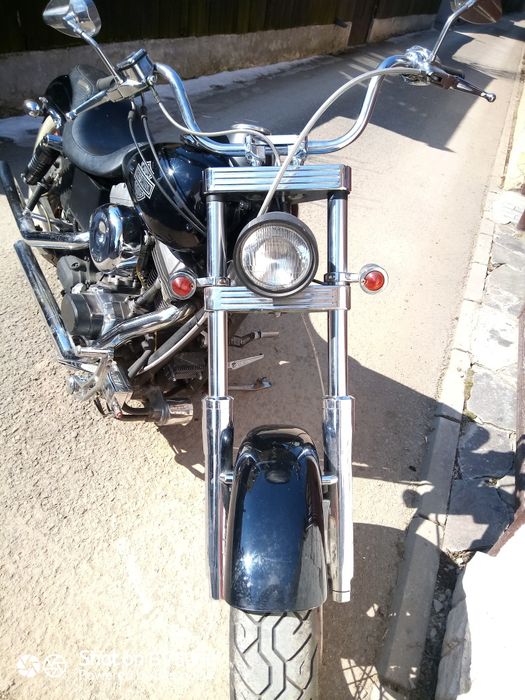 Motocicleta Harley Davidson Street Bob Custom 2006
