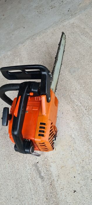 Drujba Echo Cs-303tes cu rezervorul fisurat