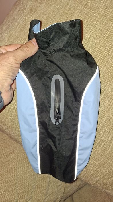 Hăinuțe, ham, zgardă pentru cățel talie mică.