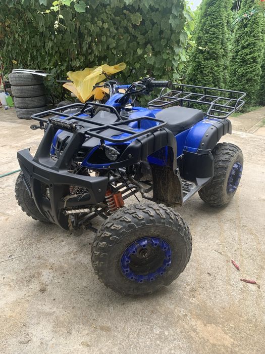 Vand atv 250cc aproape nou