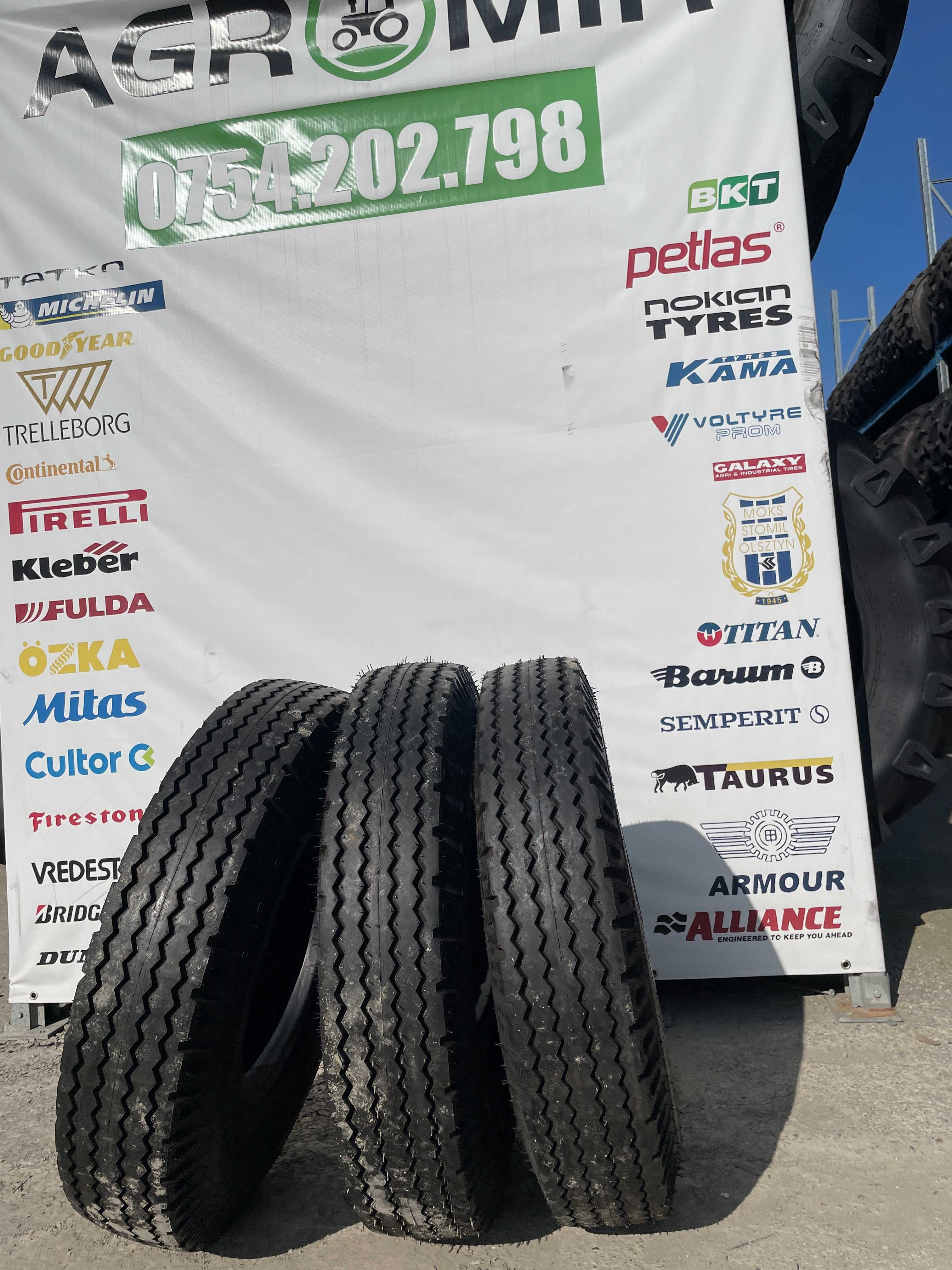 Cauciucuri noi 8.25-15 cu 18 pliuri marca MRL pentru trailer