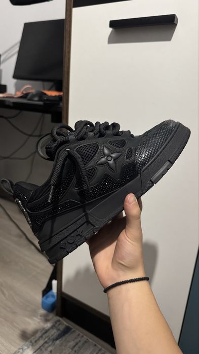 Louis Vuitton Skates Black Crystals