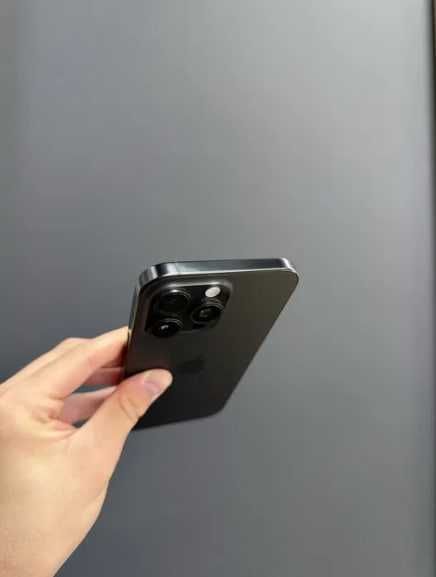 Vând iPhone 16 Pro Max 512GB