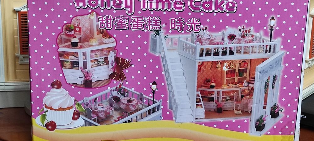 Kit de constructie DIY cofetarie cu terasa