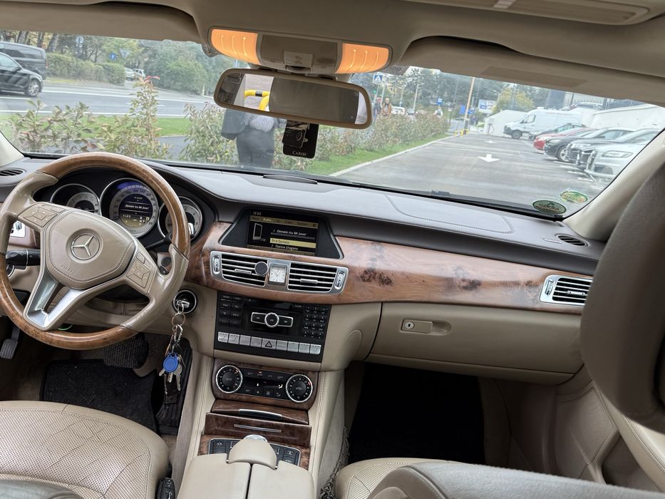 Vând Mercedes Cls w218