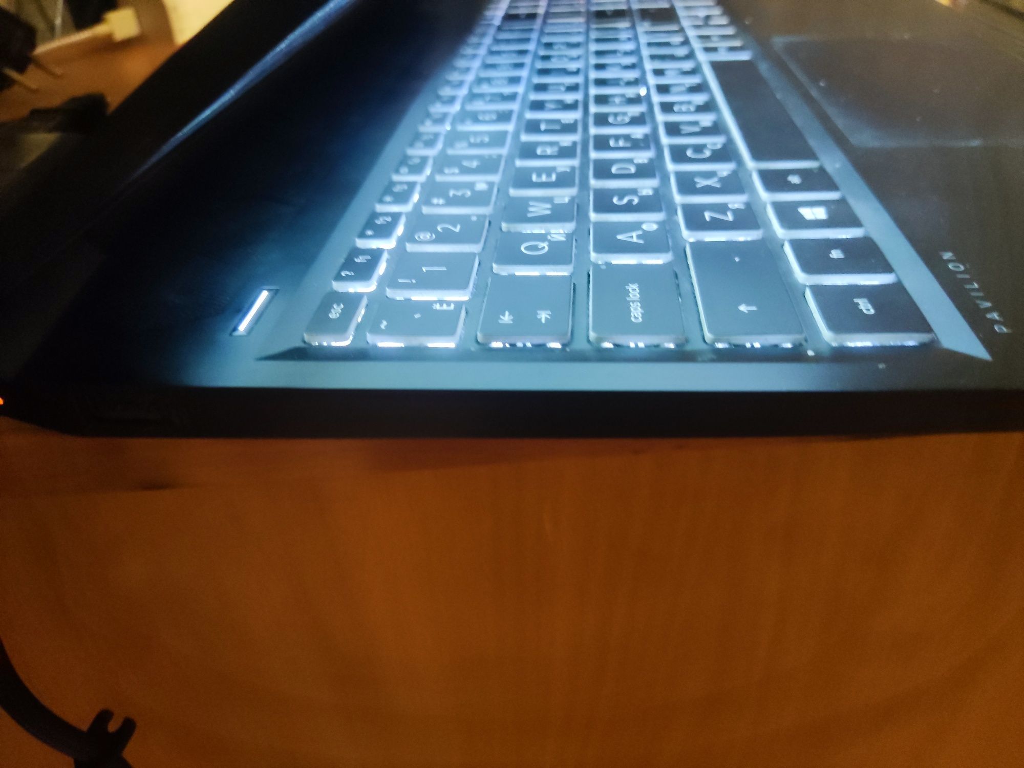 HP Pavilion Gaming 16 | i5-10300H | GTX 1650 Ti | SSD 256 + HDD 1TB