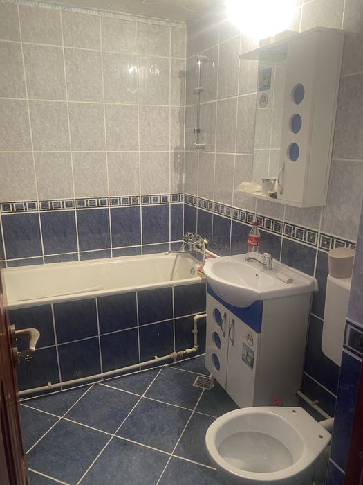 Vand apartament Topoloveni parter