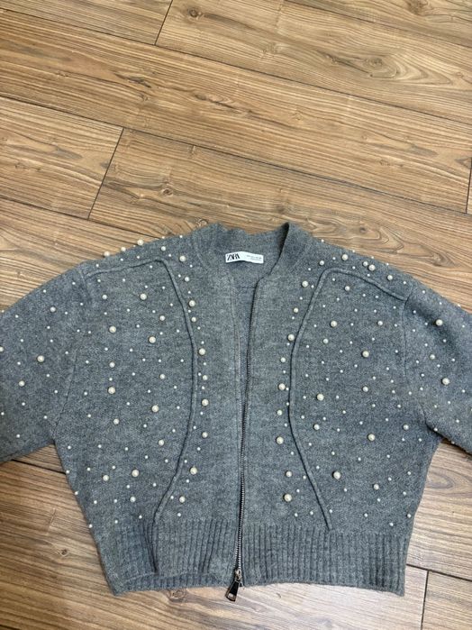 Продам новую кофту Zara L