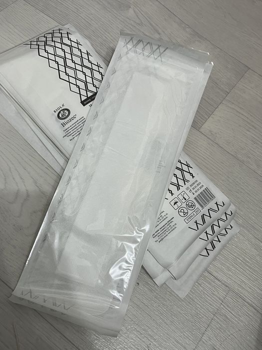 Повязка на нетканой основе с впитывающей прокладкой