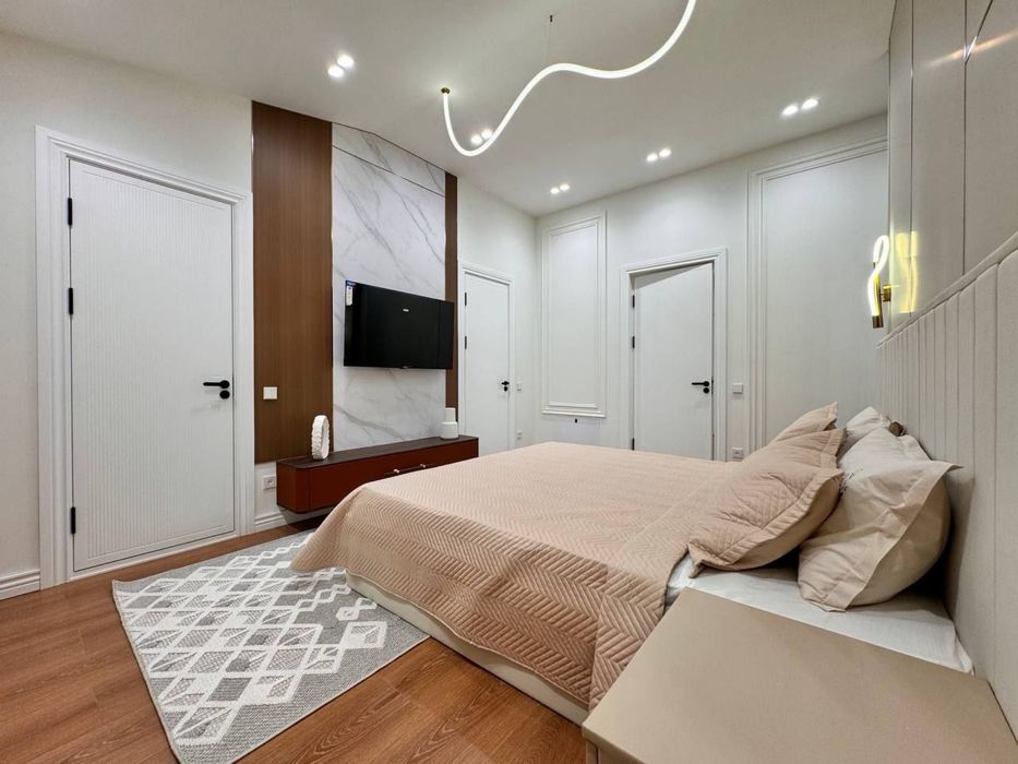 Саламатино Евро Таун Хаус 1.2соток 372кв.м 4уровней 6комнат с мебелью