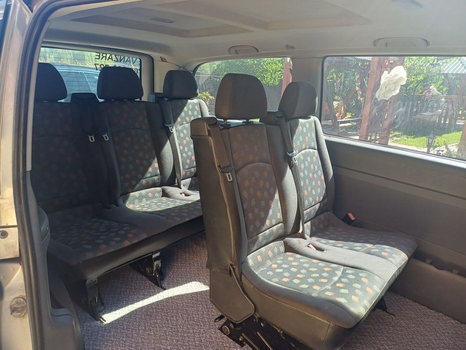 Vând Mercedes vito