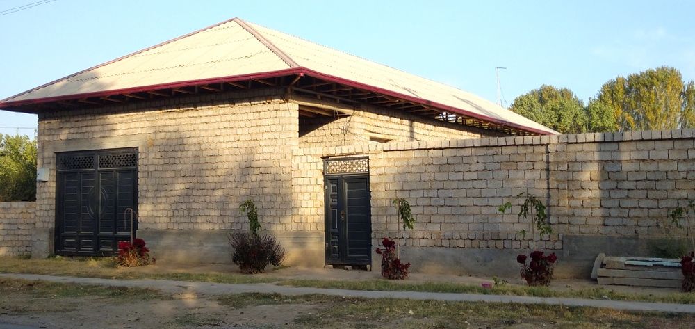 Boʻkaga 2klm joyda joylashgan uchastka sotiladi