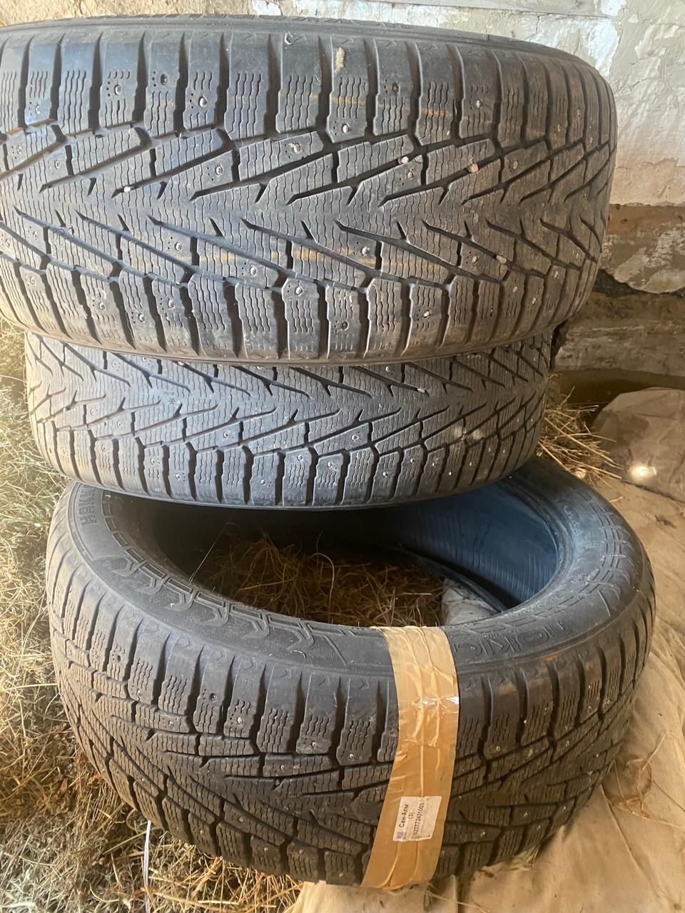 Зимняя резина 275/50 R22