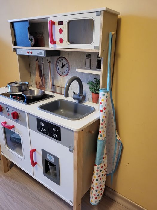Дървена детска кухня със звуци