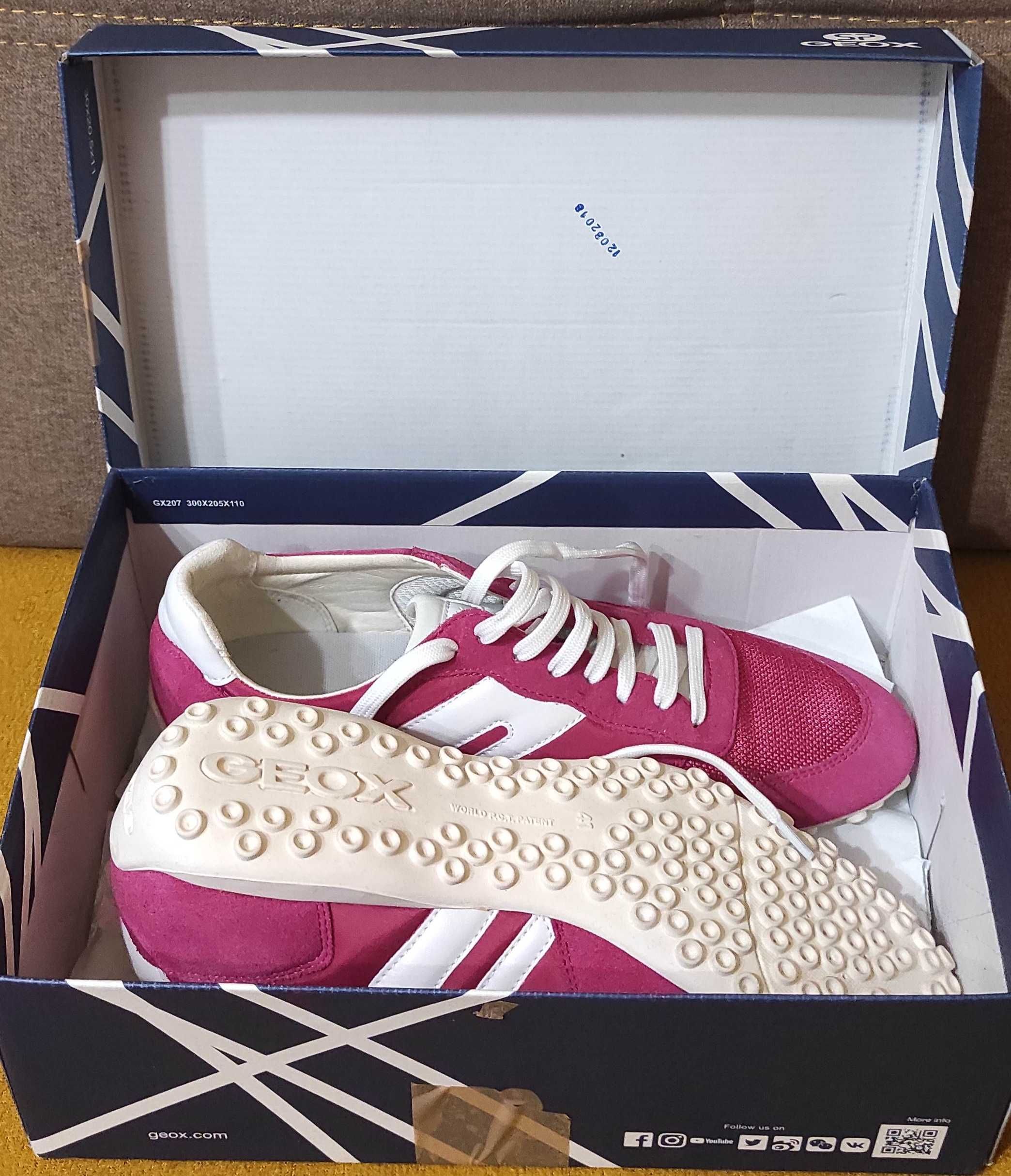 Pantofi dama Geox, roz, marime 41, din piele și material textil, noi