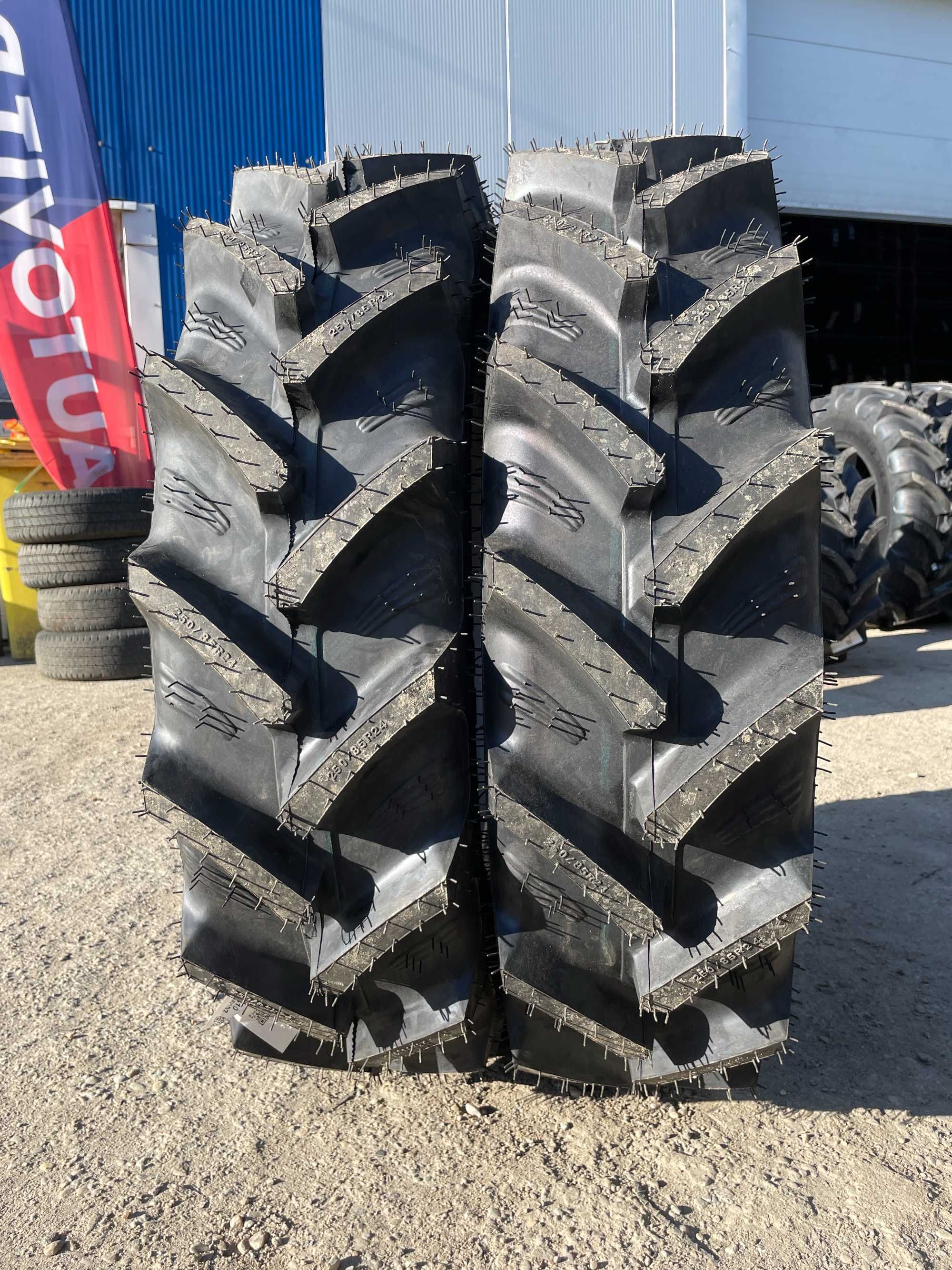 Marca OZKA anvelope 250/85R24 noi radiale pentru tractor fata